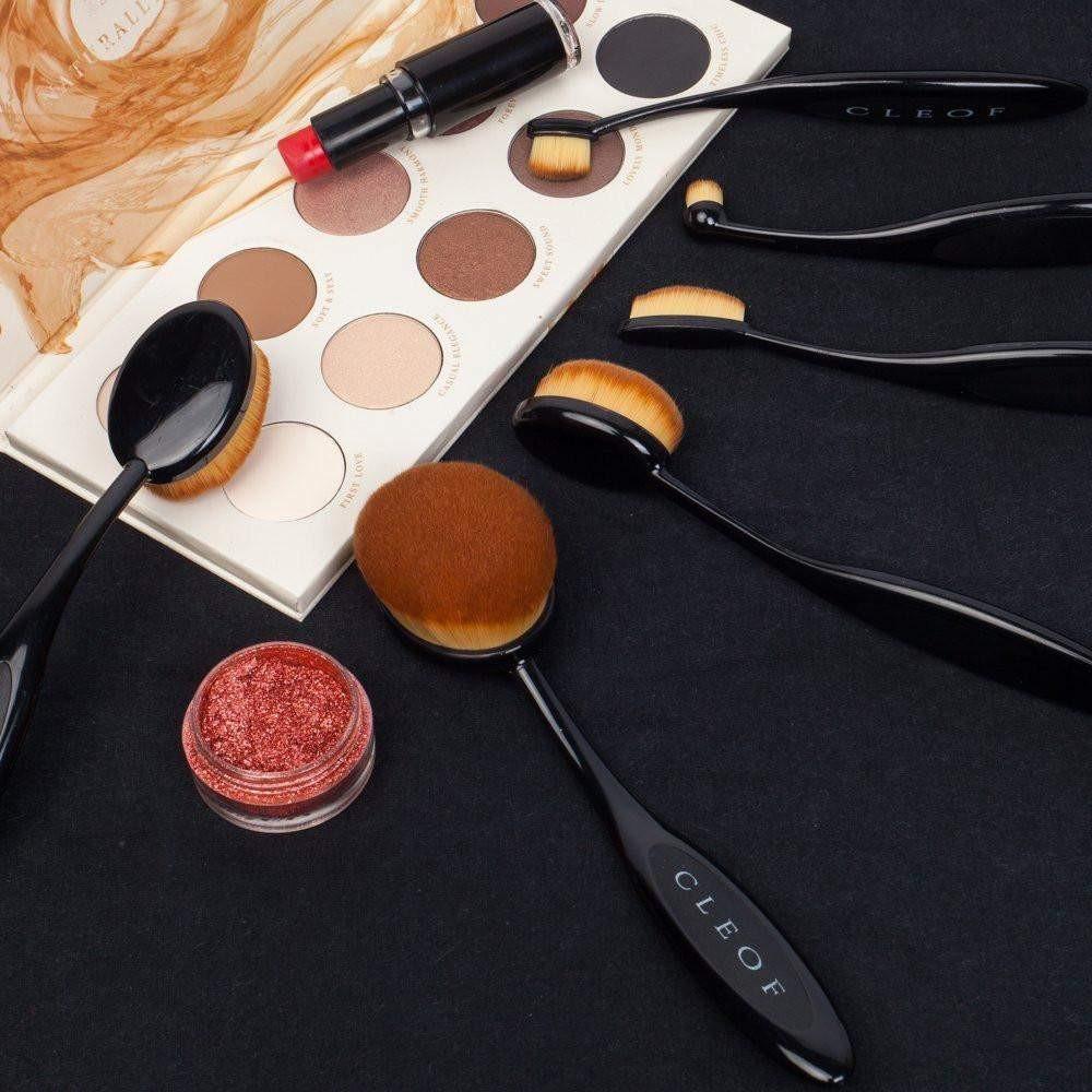Oval Makeup Brushes - Black